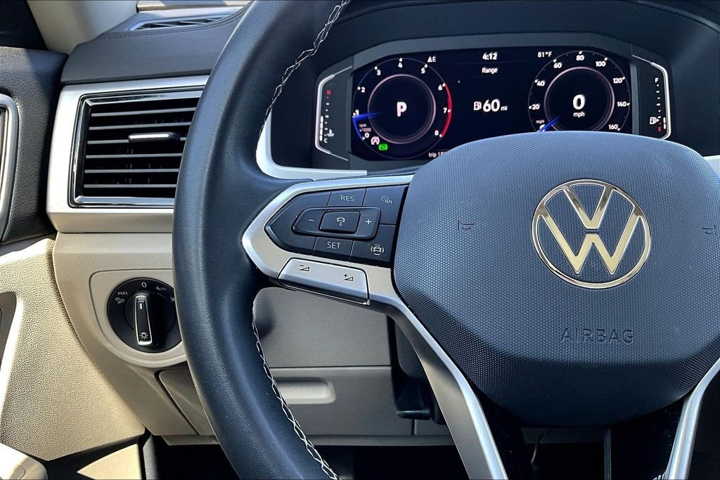 Used 2022 Gray Volkswagen 3.6L V6 SE w/Technology image 10