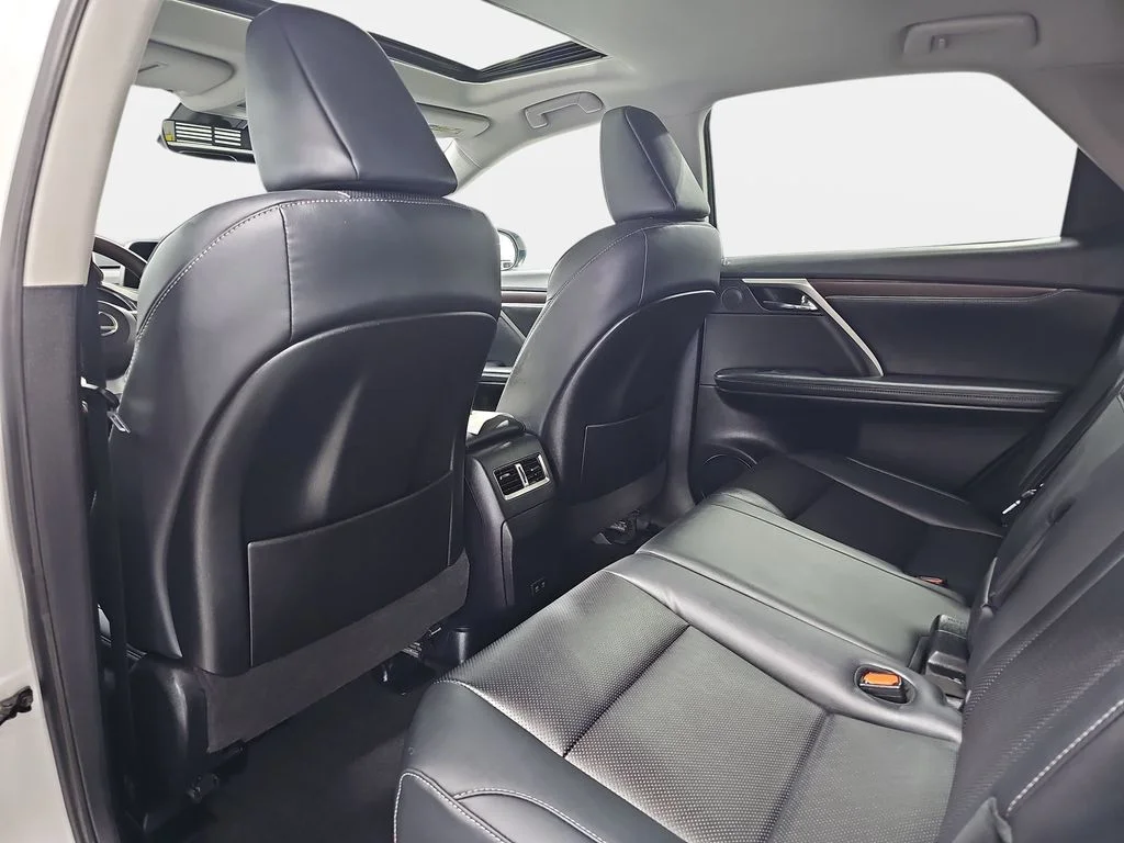 Used 2022 White Lexus 350 image 13