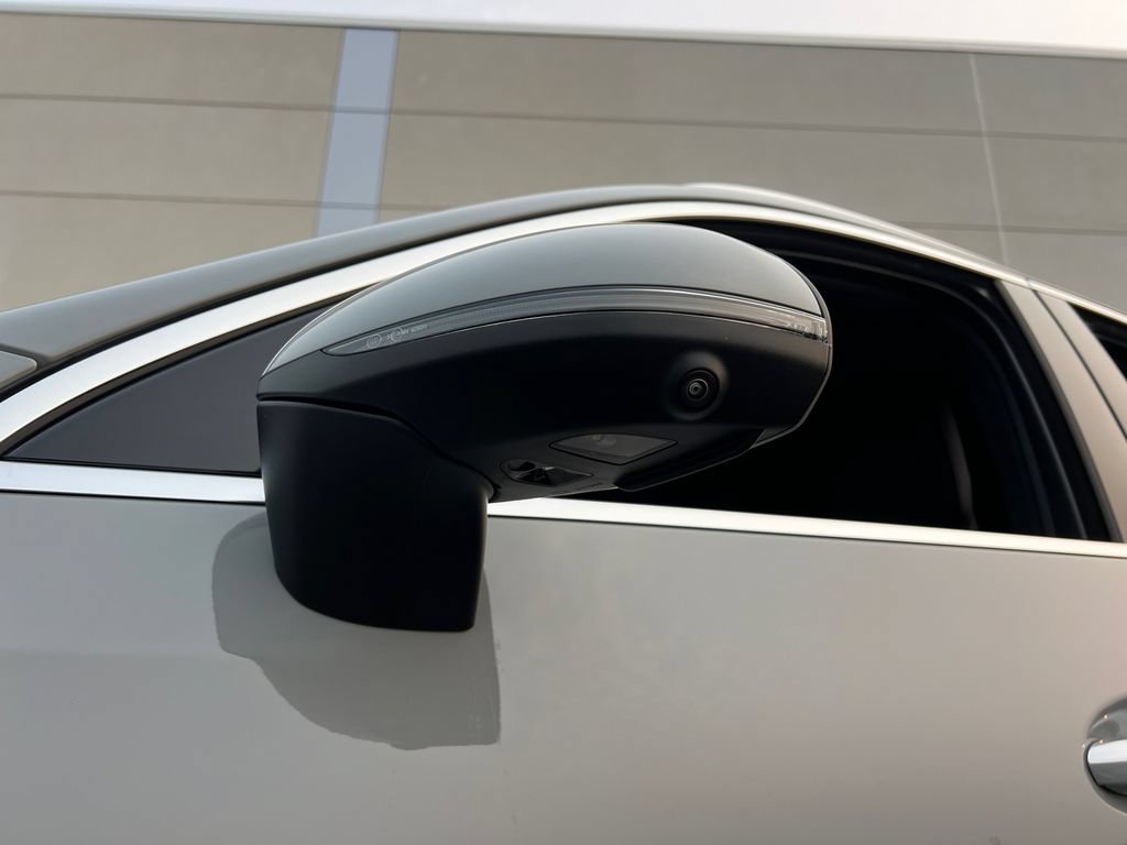 New 2026 MANUFAKTUR Alpine Grey Mercedes-Benz GLC 300 image 65