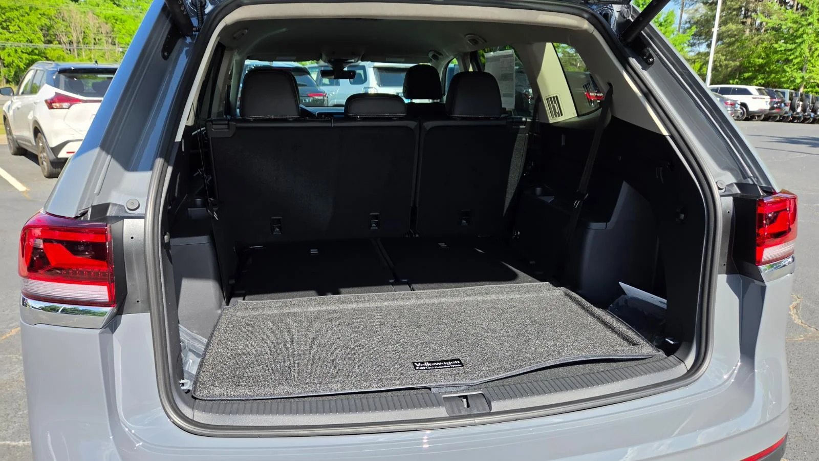 New 2026 Pure Gray Volkswagen 2.0T SE w/Technology image 61