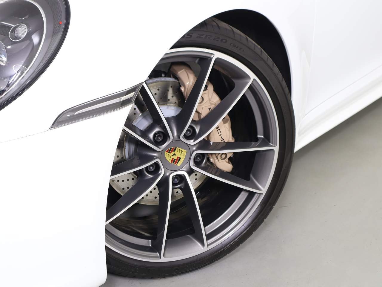 Used 2022 White Porsche Carrera image 27
