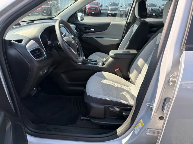 Used 2022 Silver Ice Metallic Chevrolet LS image 11