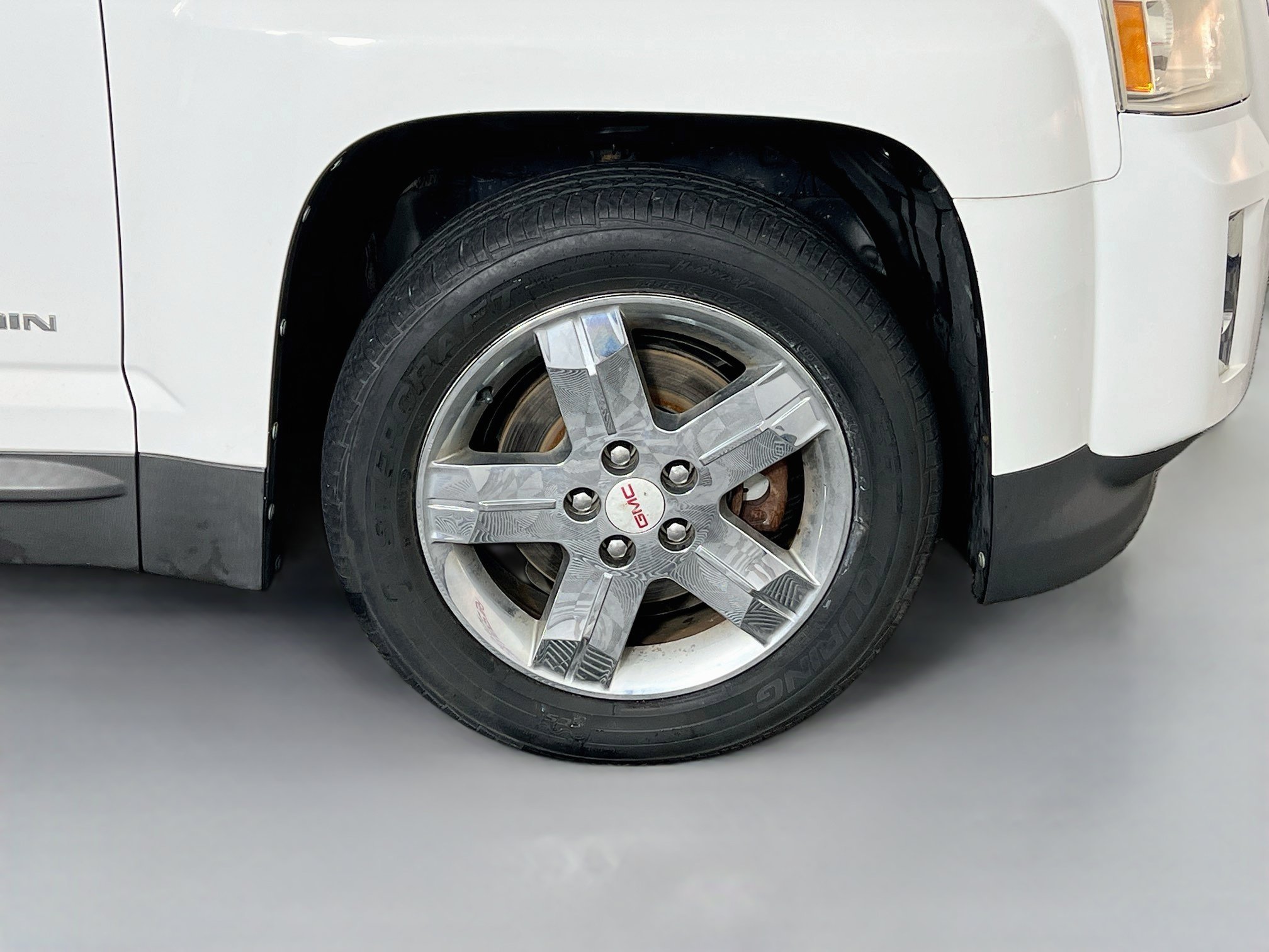 Used 2012 Olympic White GMC SLE-2 image 34