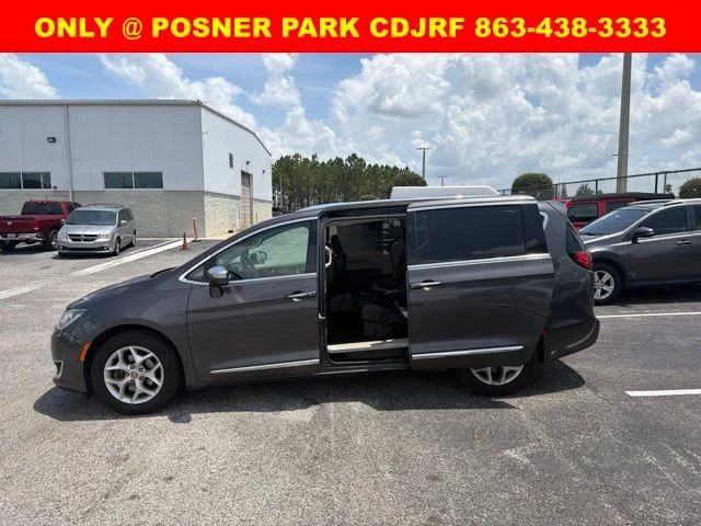 Used 2020 Gray Chrysler Limited image 6