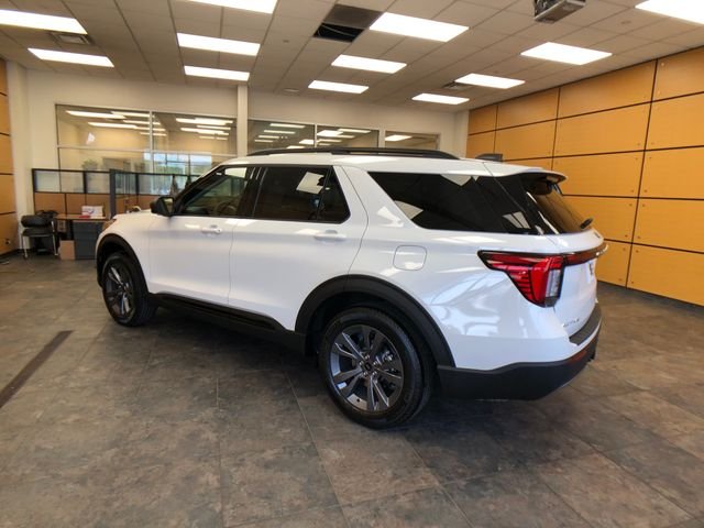 New 2026 Star White Metallic Tri-Coat Ford Active image 5