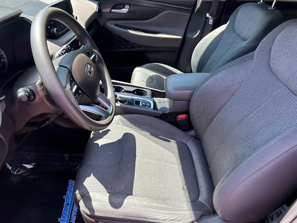 Used 2019 Orange Hyundai SE image 12