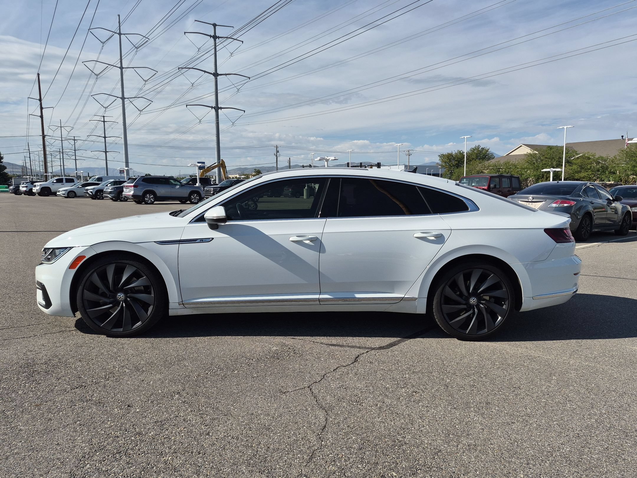 Used 2020 Pure White Volkswagen SEL R-Line image 7