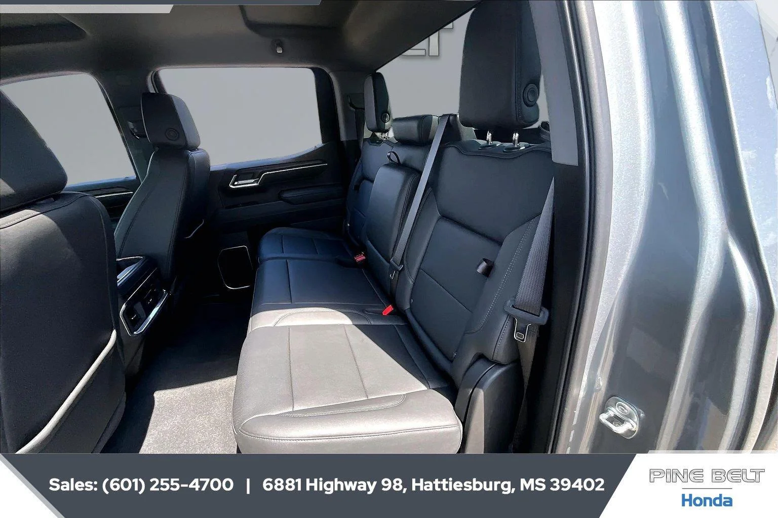 Used 2025 Sterling Metallic GMC SLT image 19