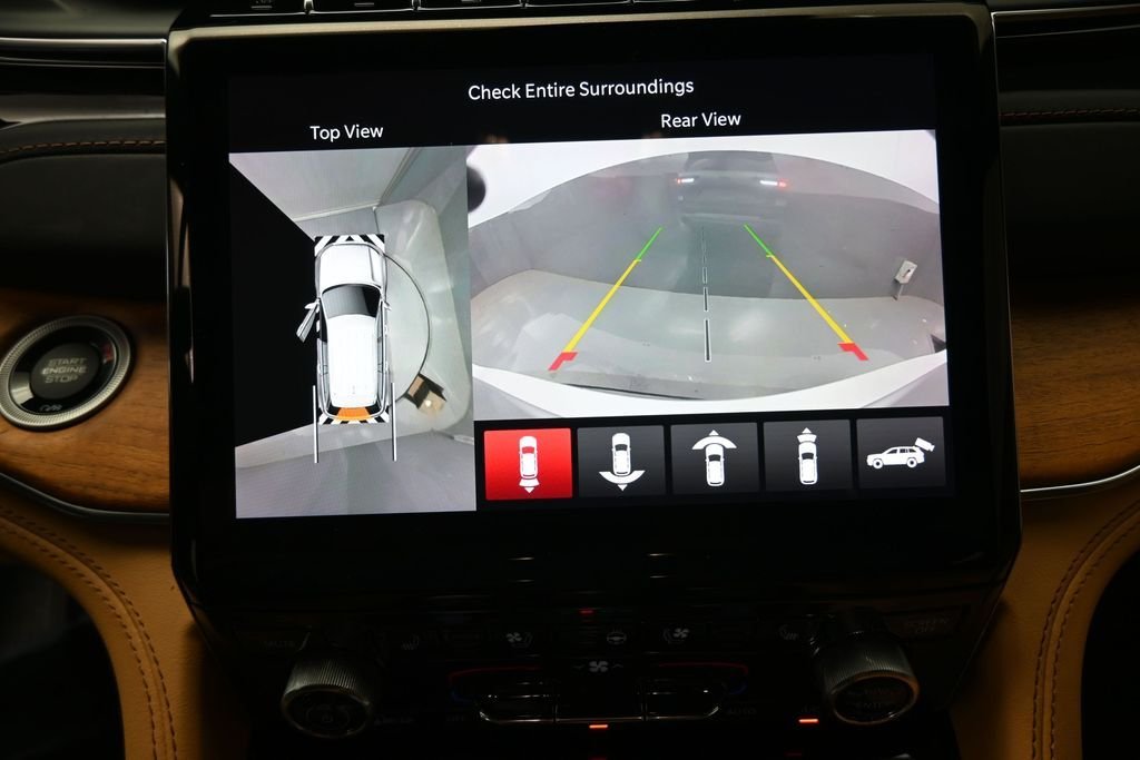 Used 2022 Silver Jeep Summit image 6