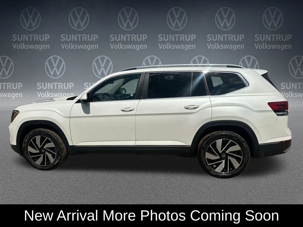 Used 2025 White Volkswagen 2.0T SEL image 2
