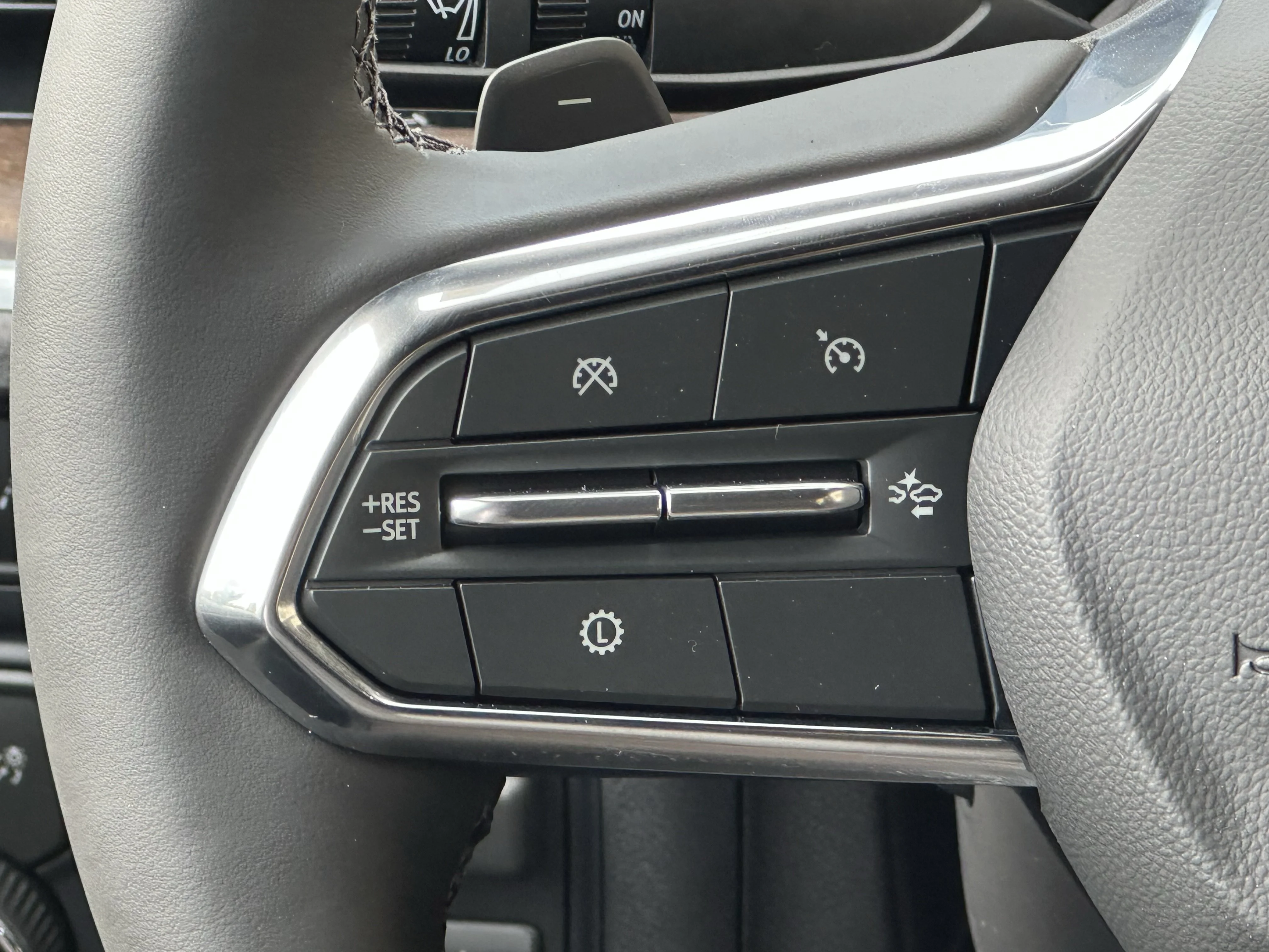 New 2026 Polar White Tricoat Chevrolet High Country image 13