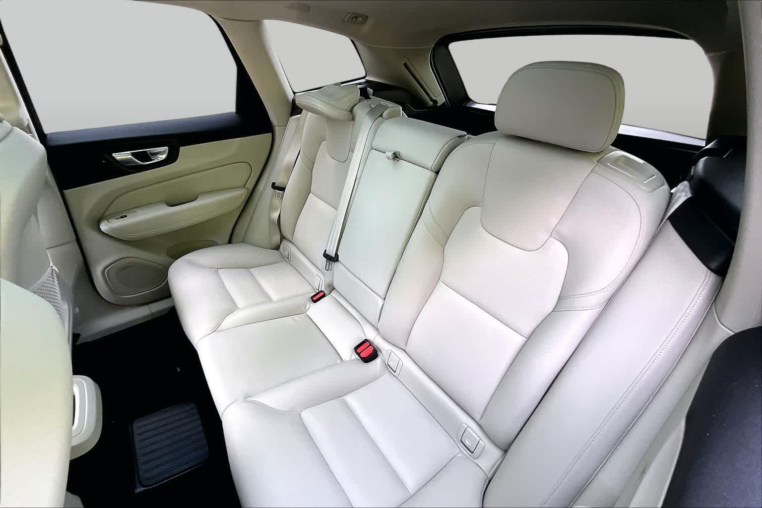 Certified Used 2025 Denim Blue Volvo Plus image 20