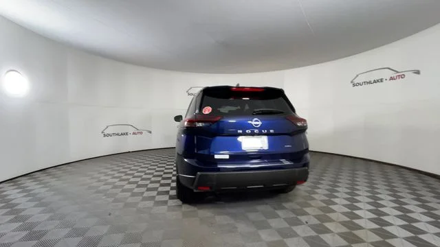 2026 Nissan Rogue SV - Photo 7