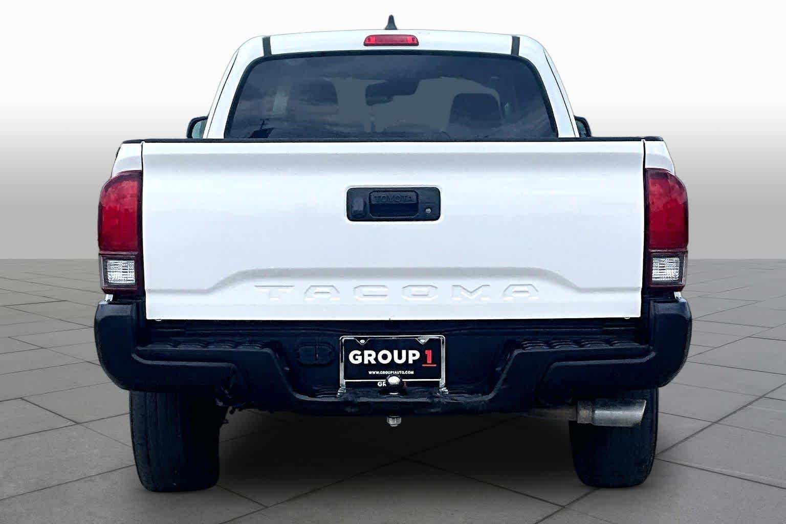 Used 2022 White Toyota SR image 5