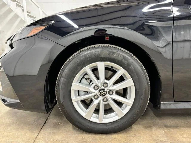 Used 2025 MIDNIGHT BLACK METALLIC Toyota  image 10