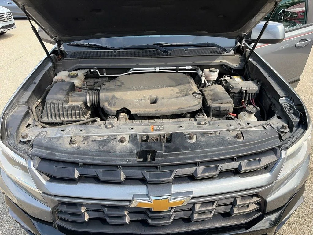 Used 2021 Gray Chevrolet LT image 19