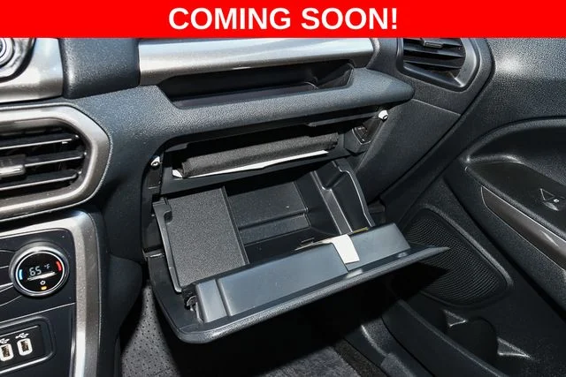Used 2019 Red Ford SE image 36