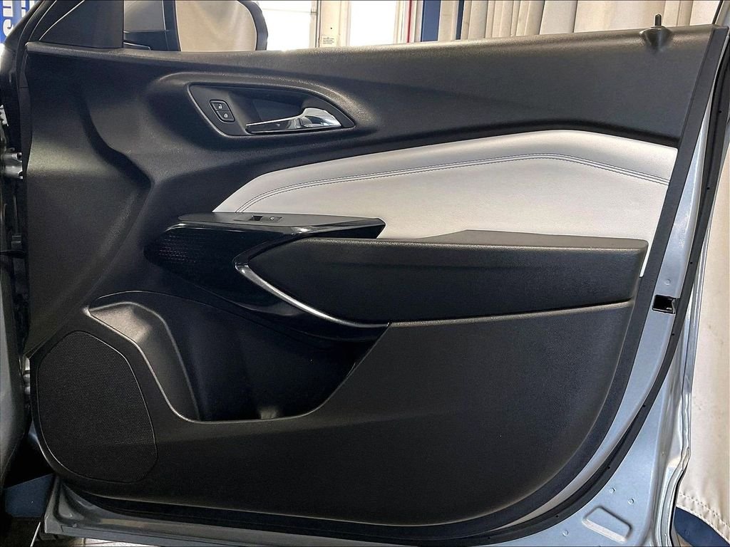 Used 2025 Gray Chevrolet LT image 12