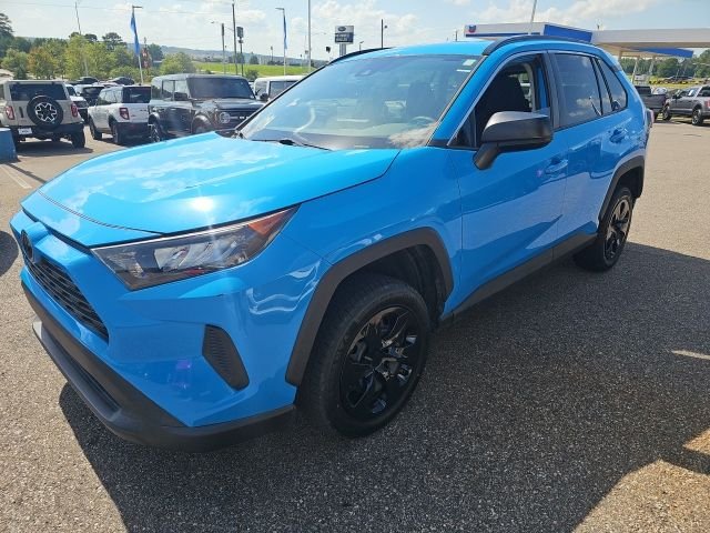 Used 2019 Blue Toyota LE image 3
