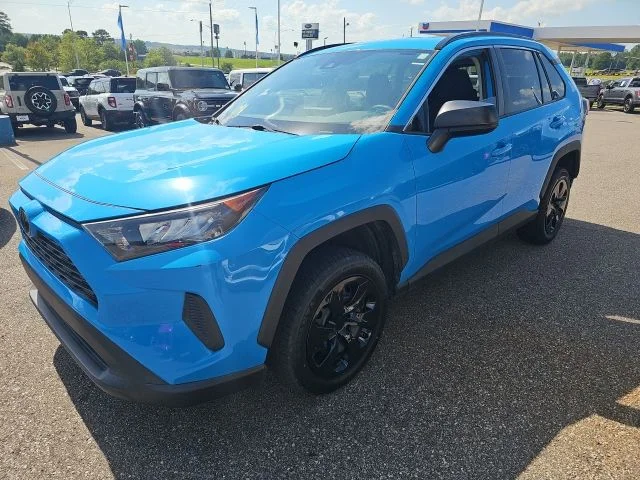 Used 2019 Blue Toyota LE image 3