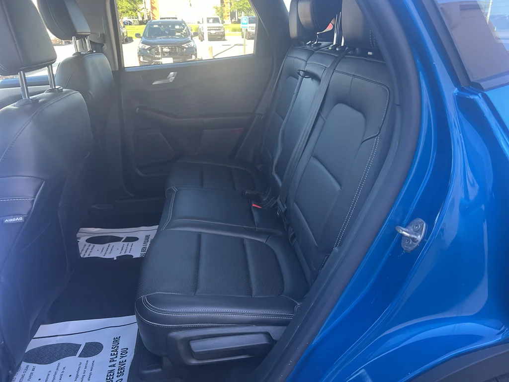 Used 2020 Velocity Blue Metallic Ford SEL image 19