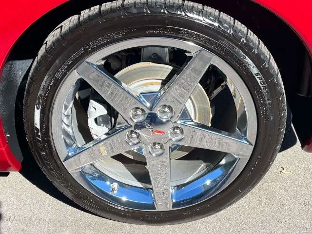 Used 2008 Crystal Red Metallic Tintcoat Chevrolet Base image 11