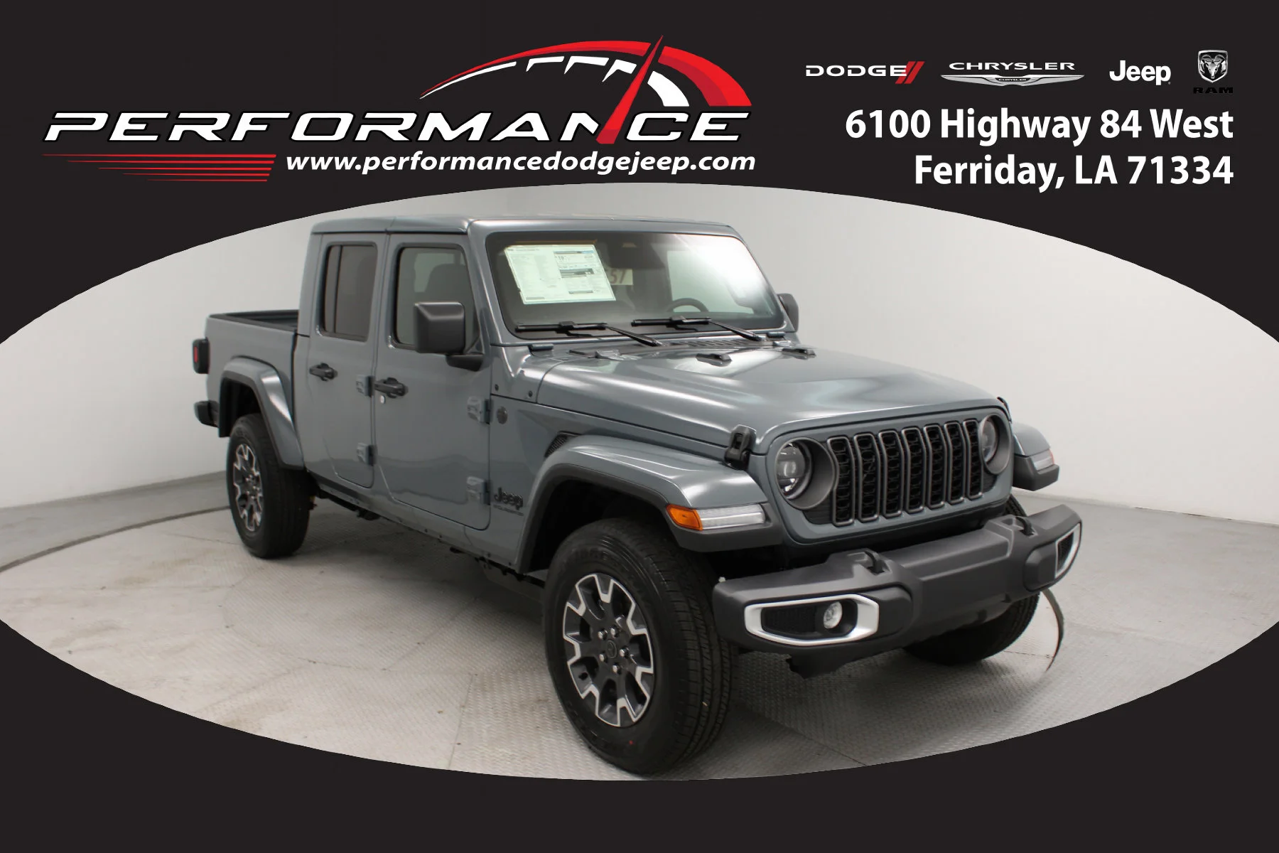2026 Jeep Gladiator Sahara Auto's photo