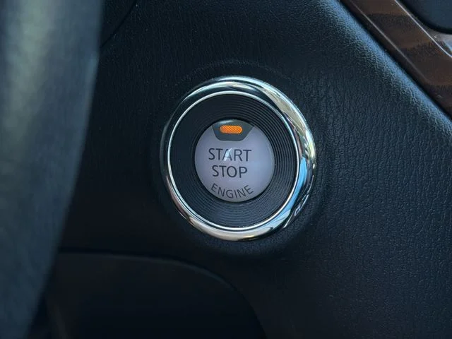 Used 2018 Silver Nissan Platinum image 31