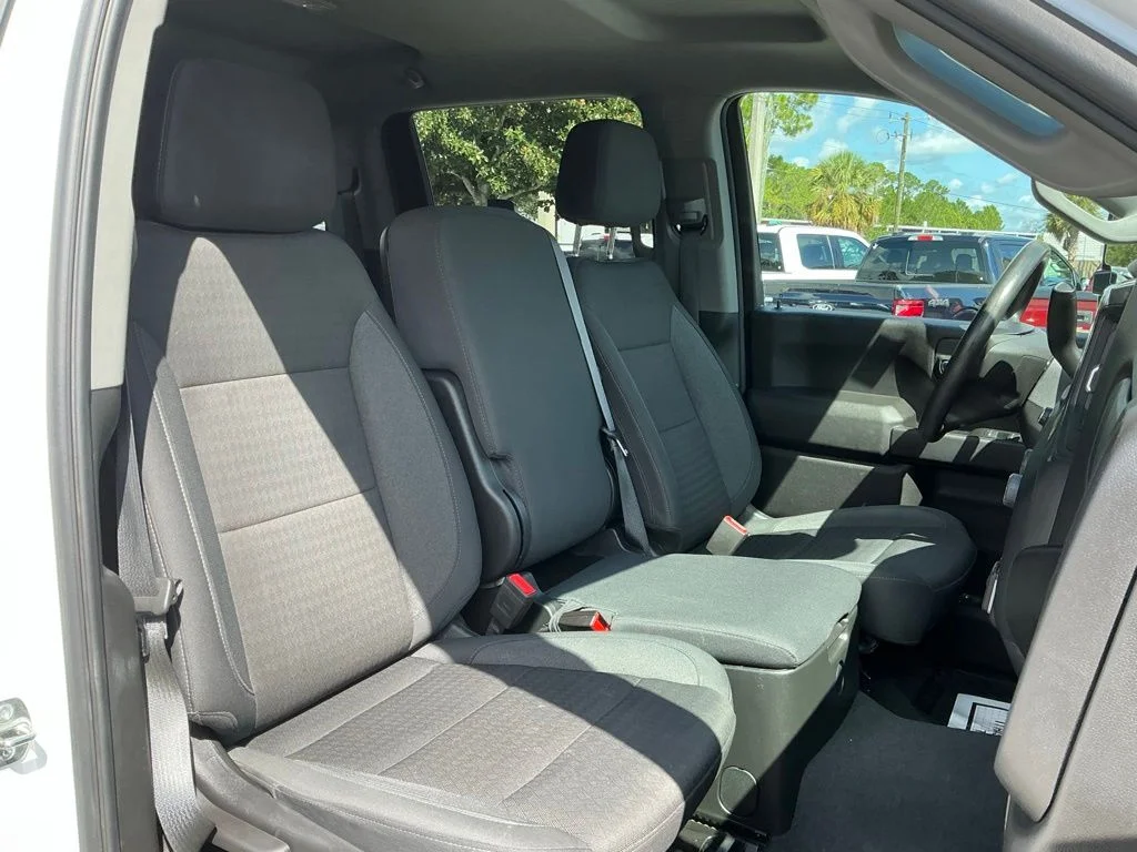 Used 2025 White Chevrolet Custom image 20