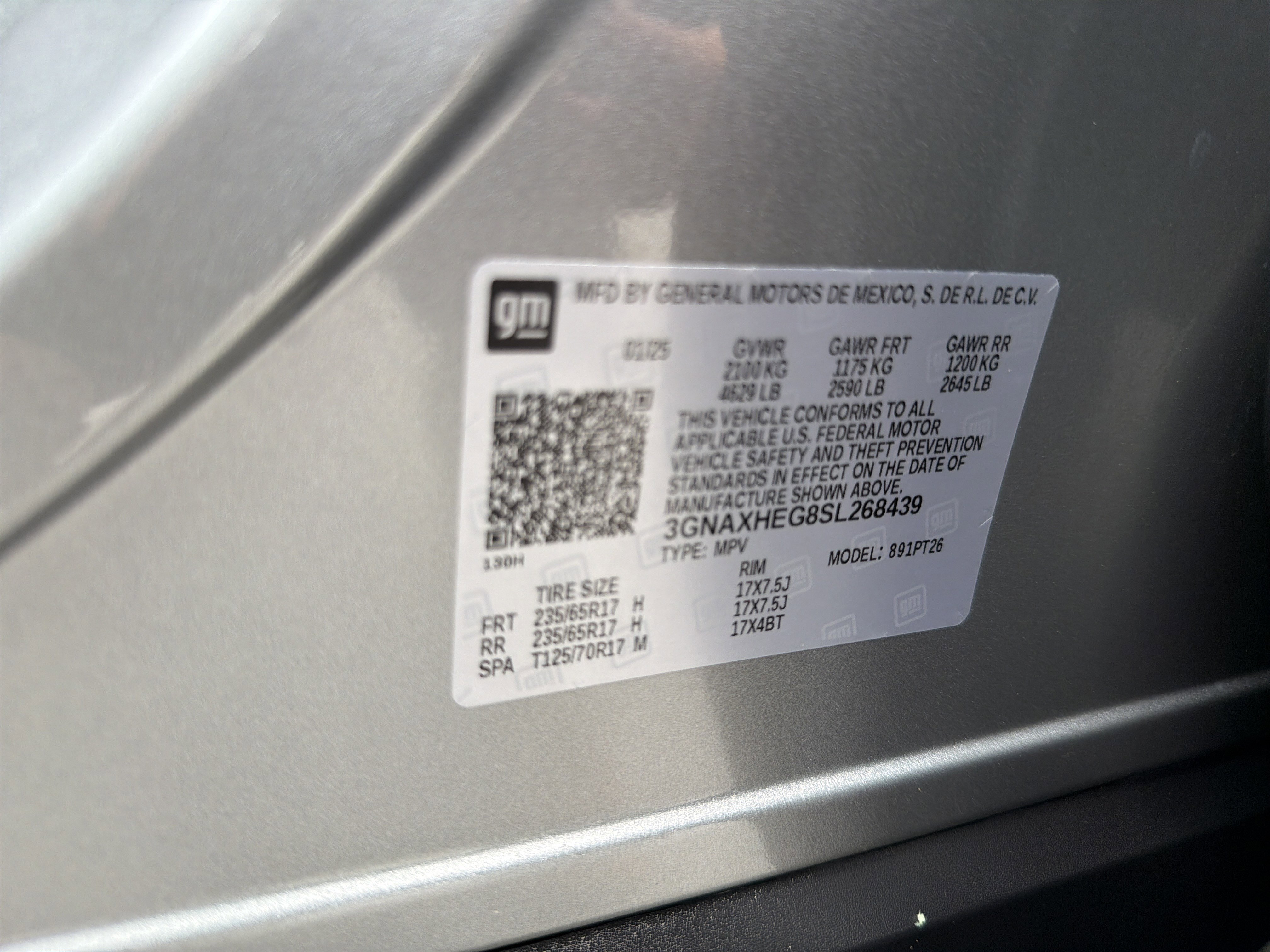 Used 2025 Sterling Gray Metallic Chevrolet LT image 32