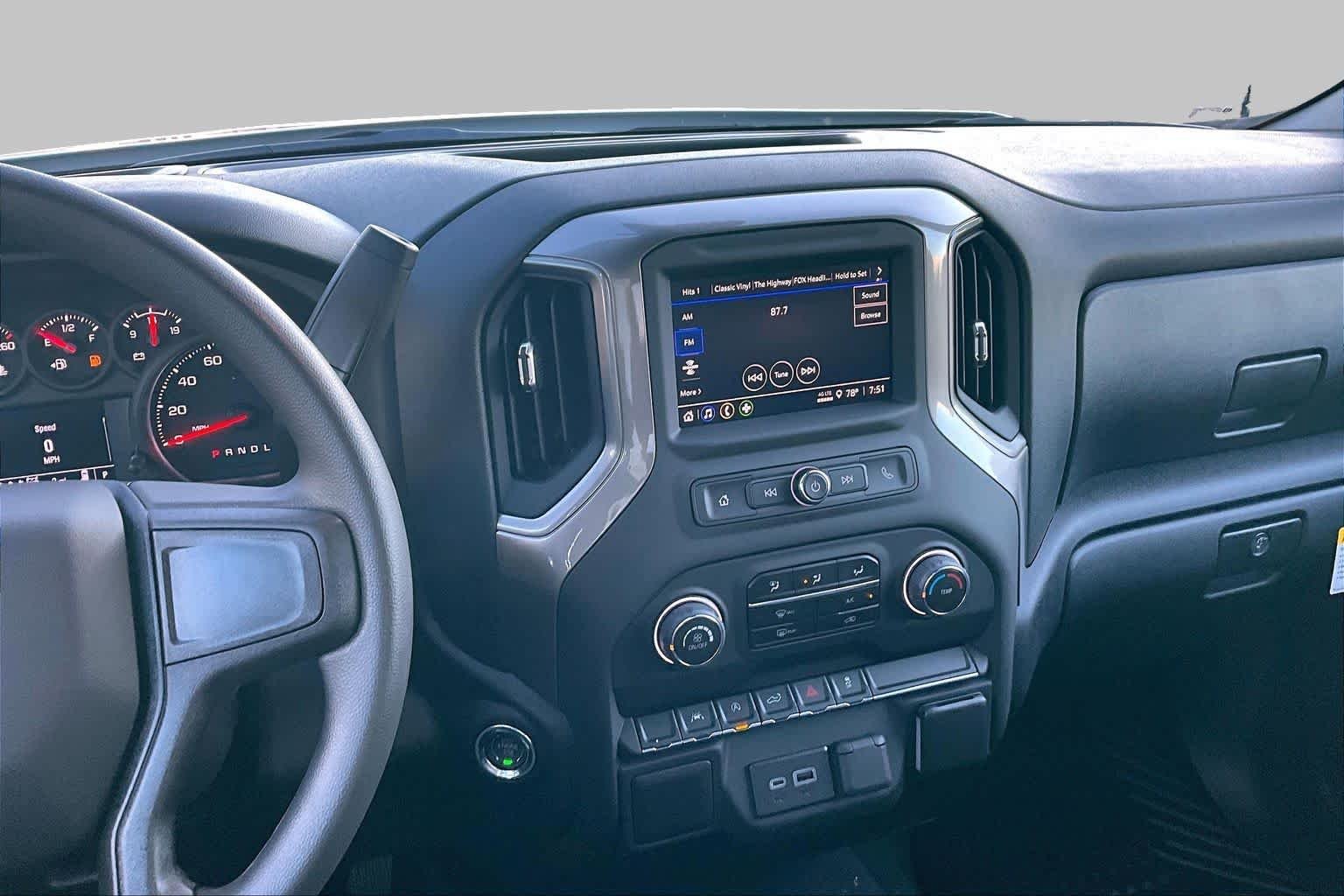 2026 Chevrolet Silverado 1500 Custom - Photo 7