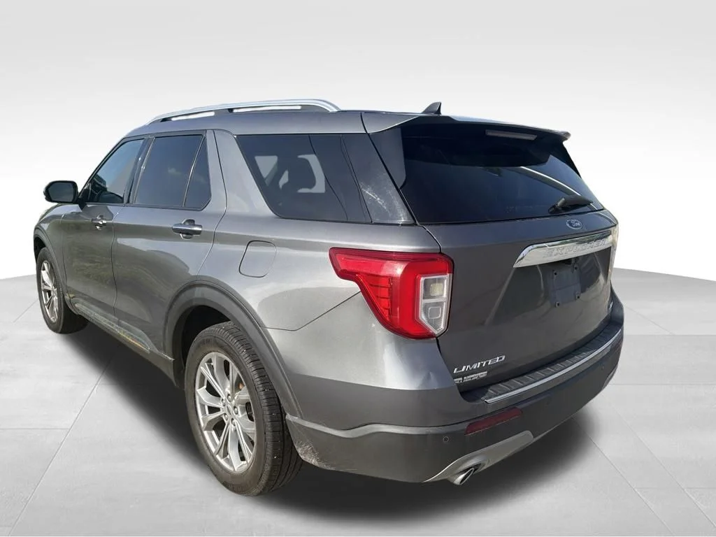 Used 2021 Gray Ford Limited image 28