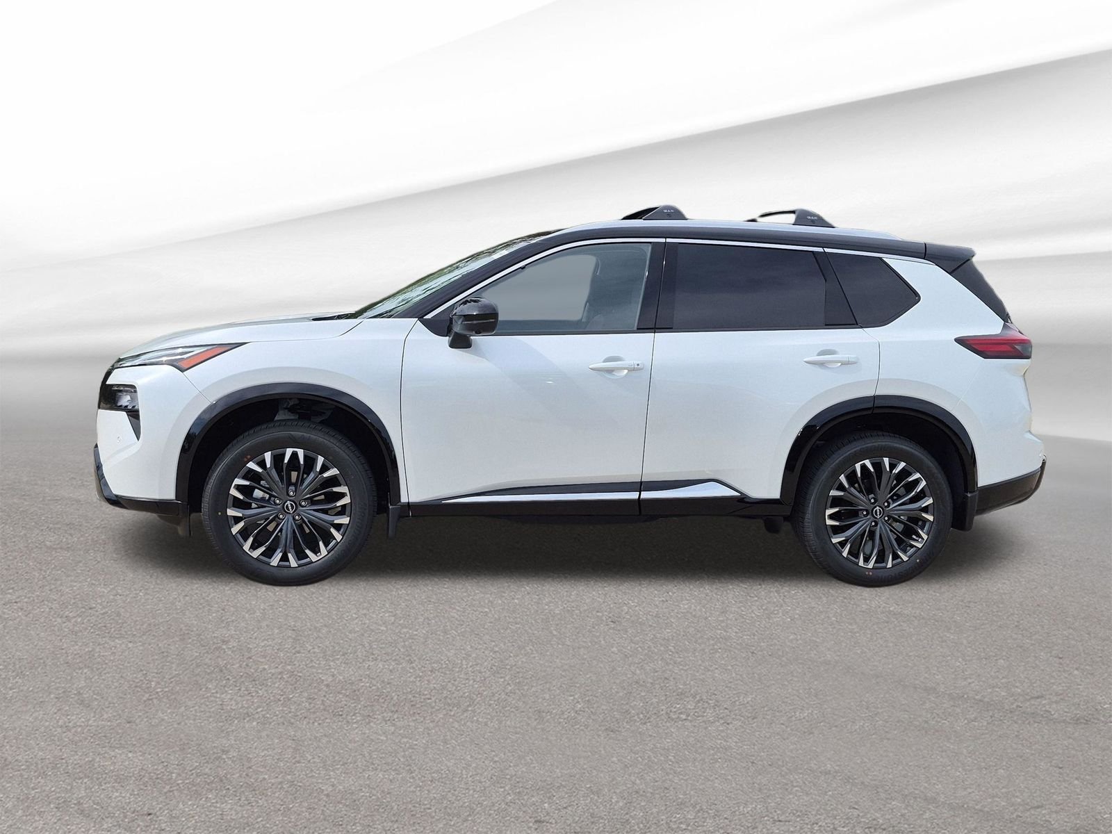 New 2026 Everest White Pearl TriCoat / Super Black Two-tone Nissan Platinum image 10