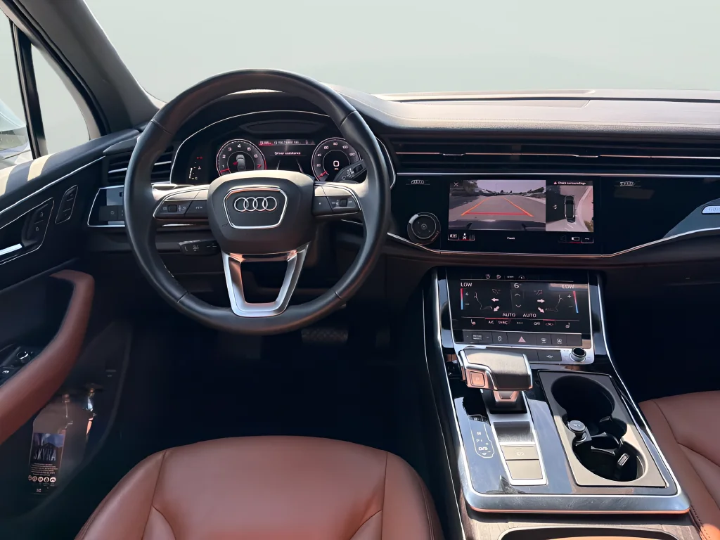 Used 2023  Audi 55 Premium image 28