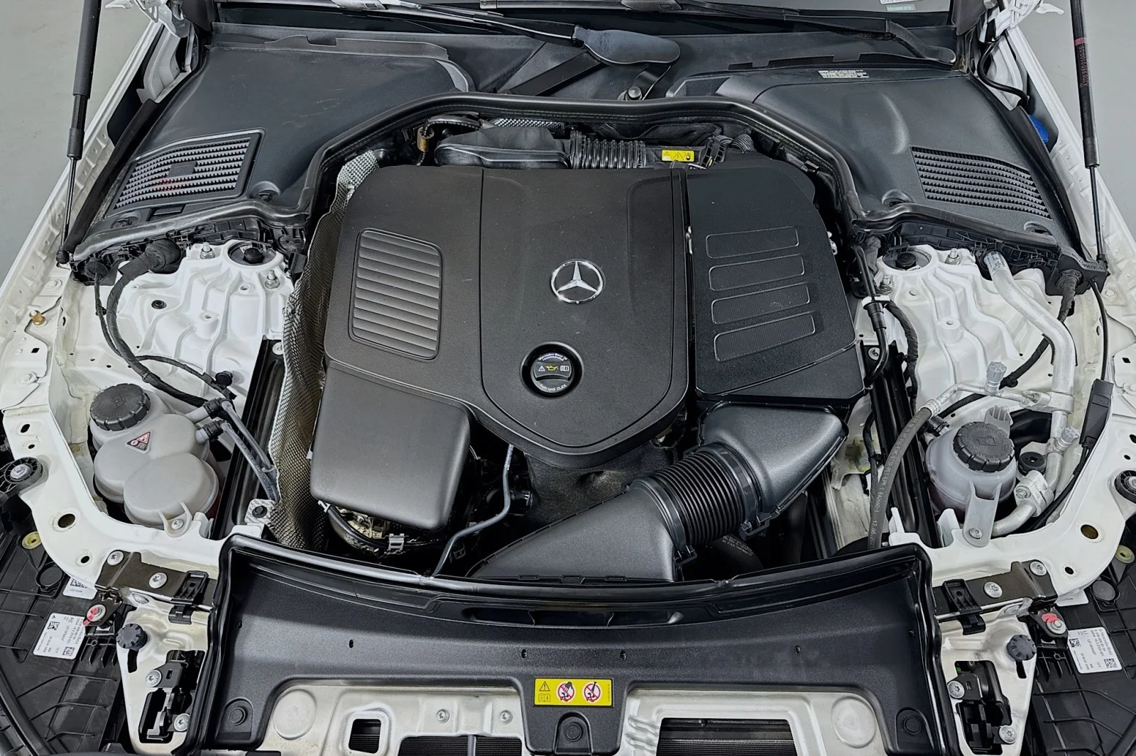 Certified Used 2024 Polar White Mercedes-Benz C 300 image 12