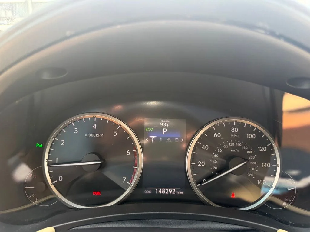 Used 2017 White Lexus 200t image 15