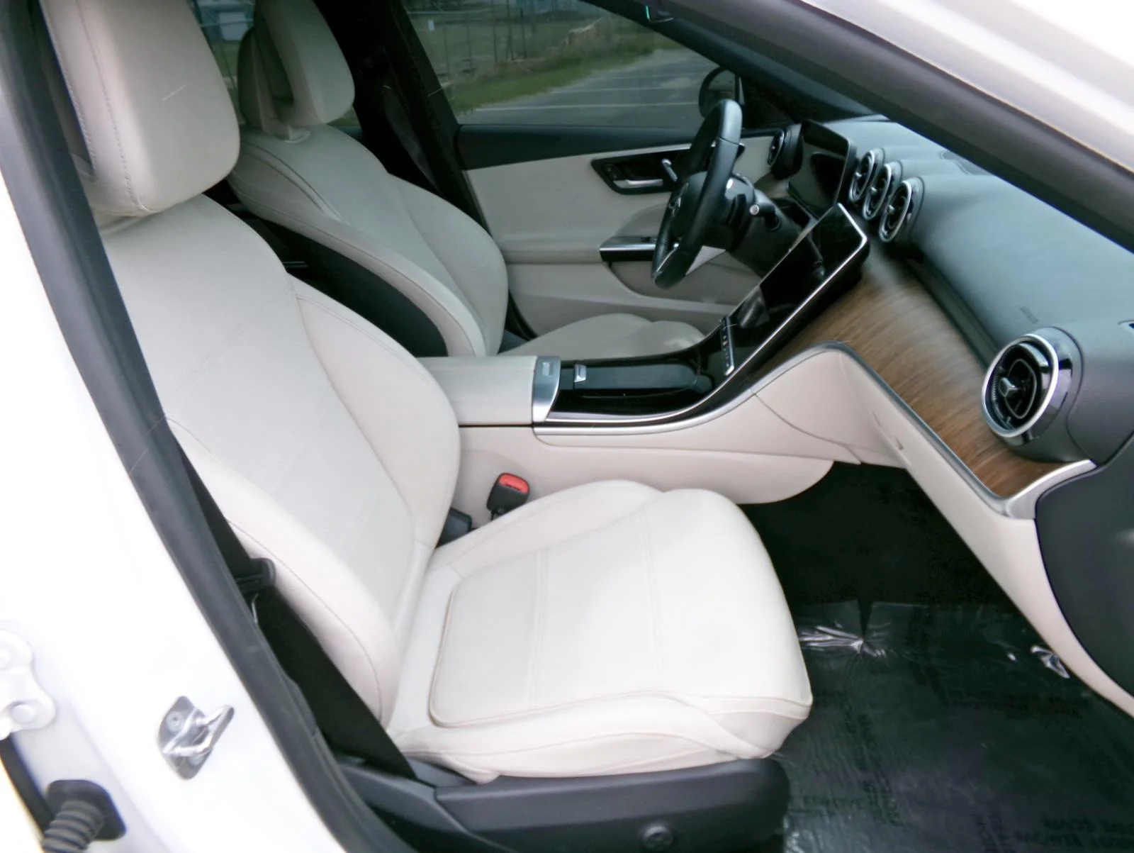 2024 Mercedes-Benz C-Class Sedan C 300 - Photo 16