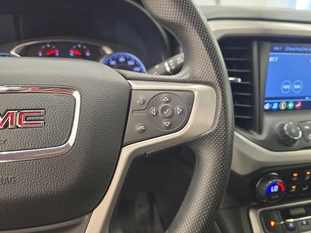 Used 2023 Summit White GMC SLE image 33