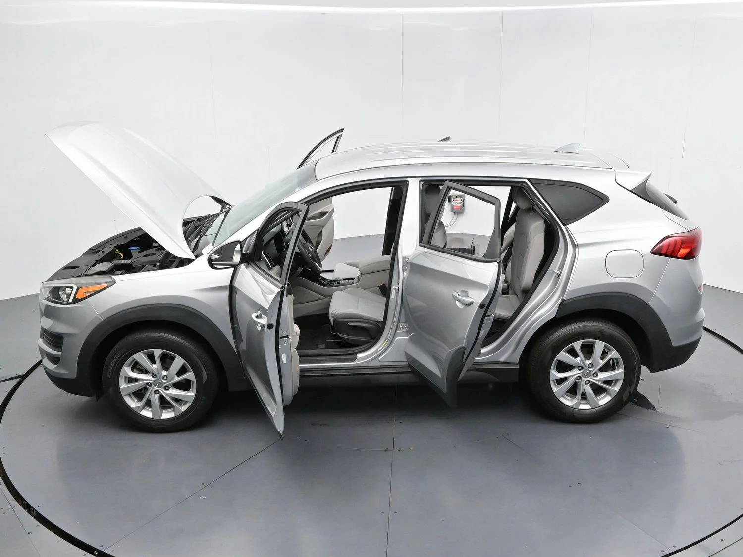 Used 2020 Stellar Silver Hyundai SE image 36