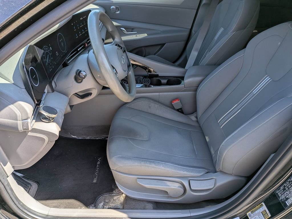Used 2024 Black Hyundai Blue image 15