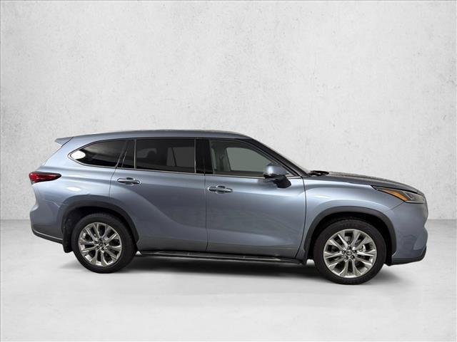 Certified Used 2021 MOON DUST Toyota  image 4