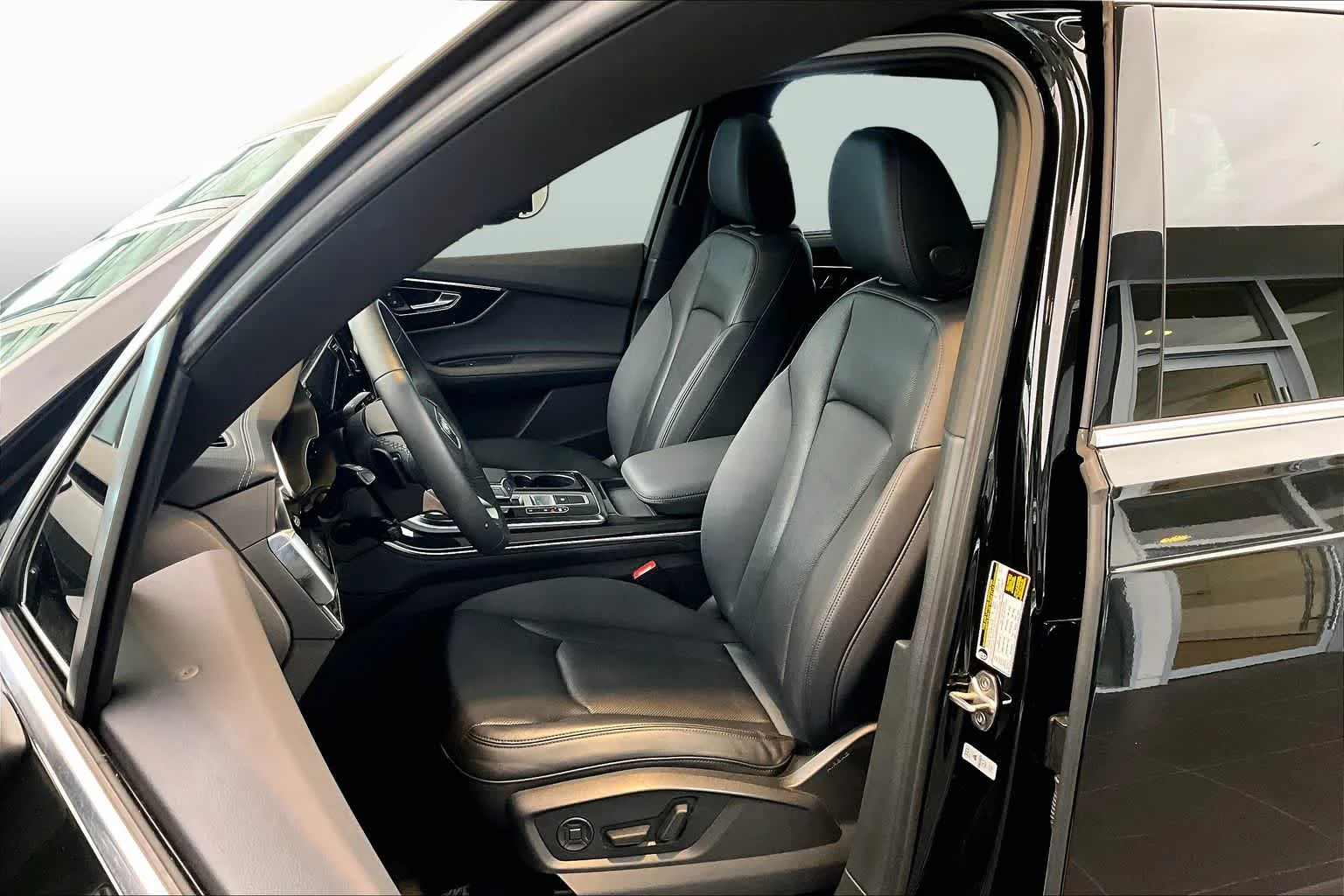 Used 2023 Mythos Black Metallic Audi Premium Plus image 13