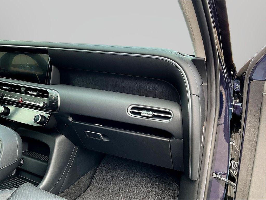 New 2026 Blue Hyundai SEL Premium 8P image 26