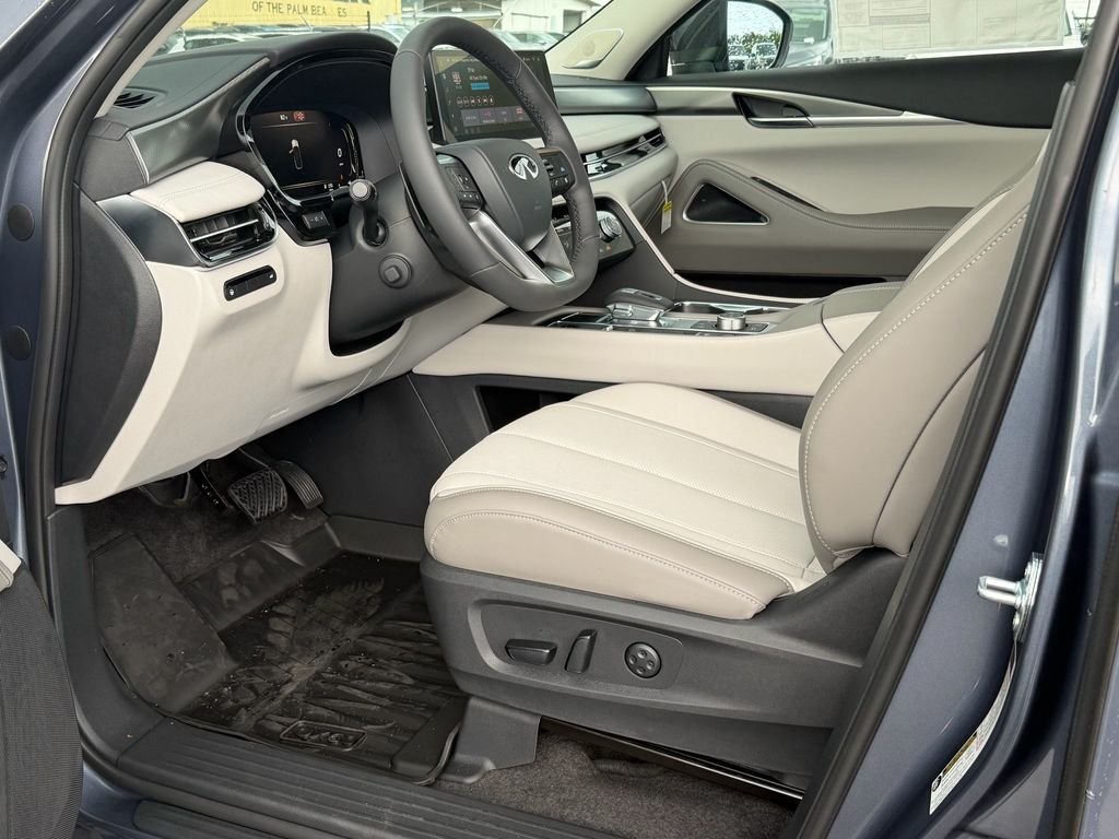 New 2027 MOONBOW BLUE INFINITI Luxe FWD image 13