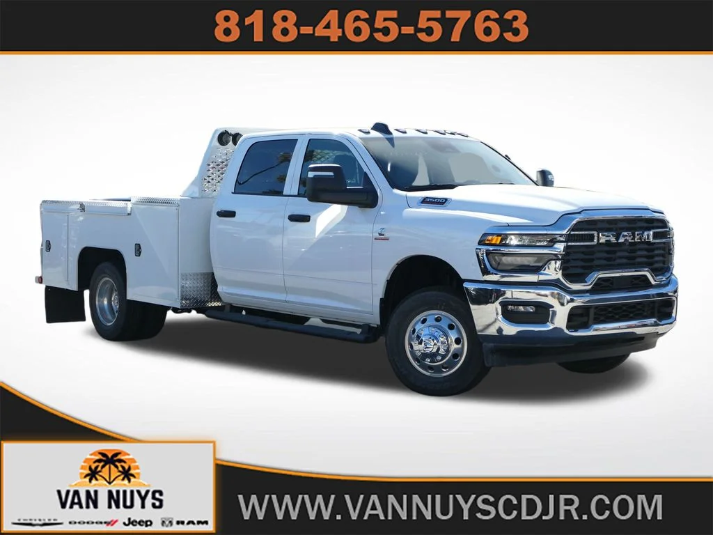 2026 RAM 3500 Tradesman Crew Cab's photo