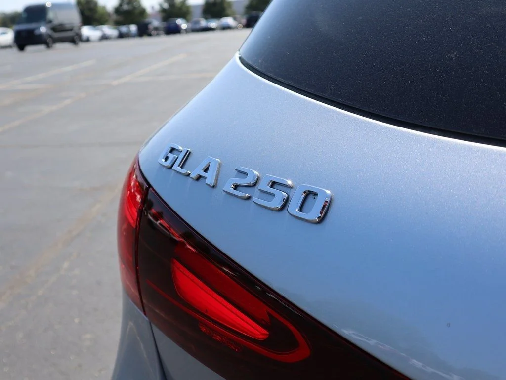 Used 2026 Cirrus Silver Metallic Mercedes-Benz GLA 250 image 7
