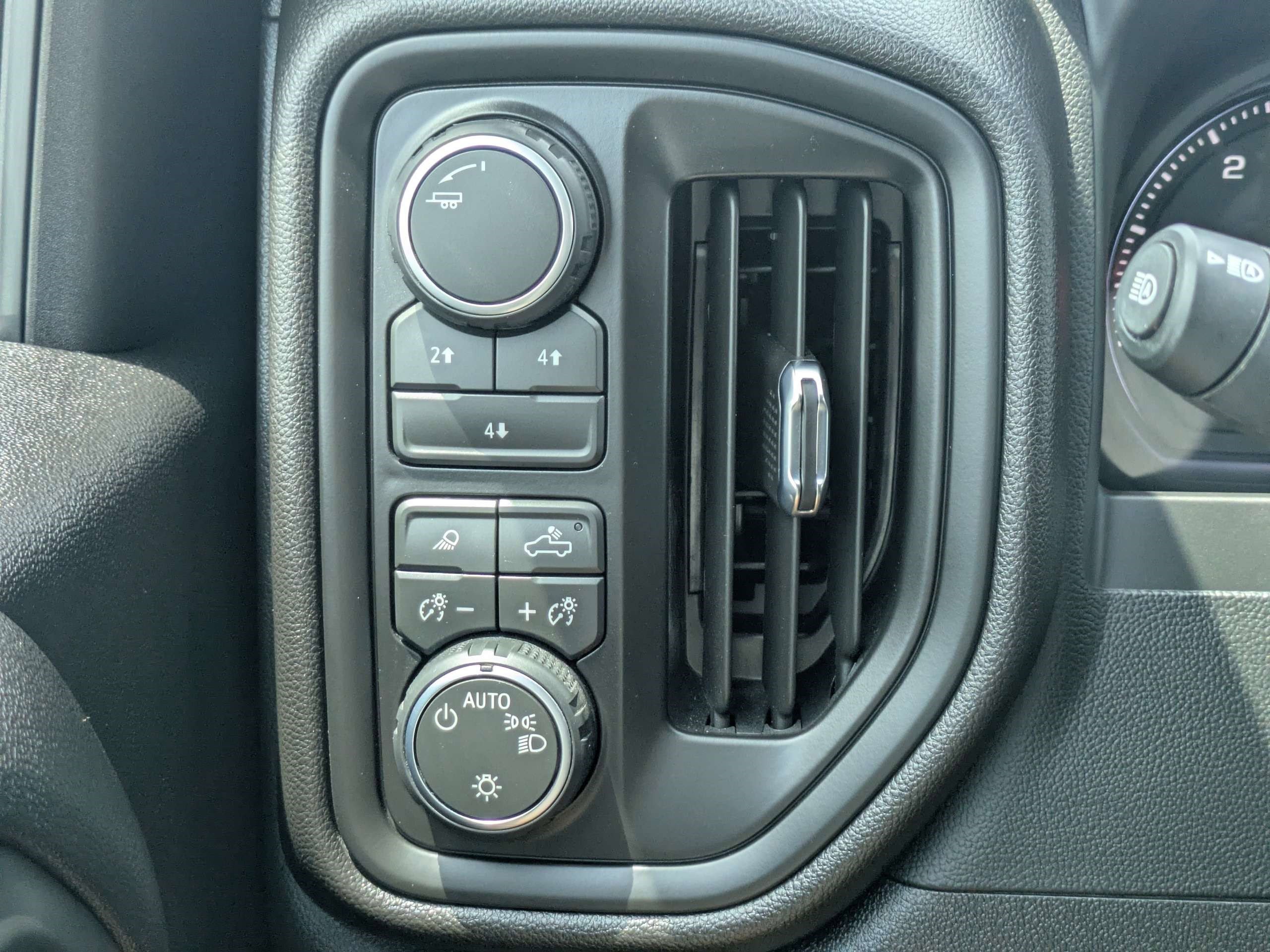 Used 2026 Black Chevrolet Custom image 22