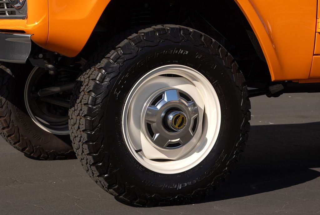 Used 1974 Orange Ford Ranger image 80
