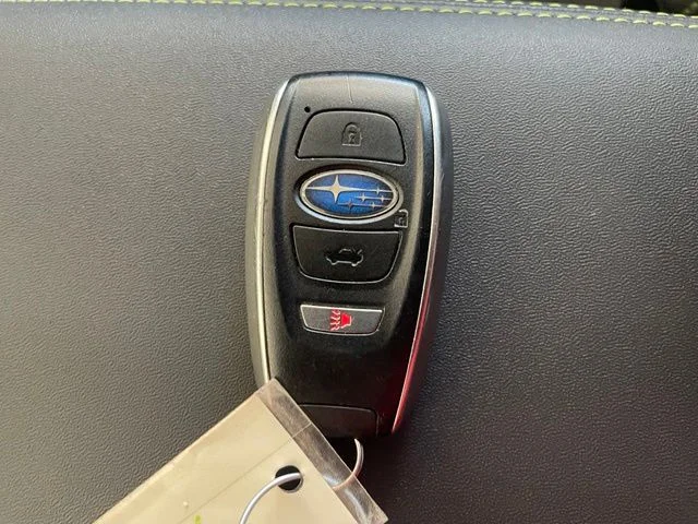 Used 2025 White Subaru Onyx Edition image 30