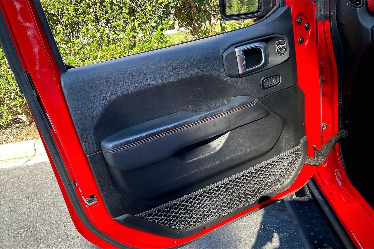 Used 2020 Red Jeep Rubicon image 27